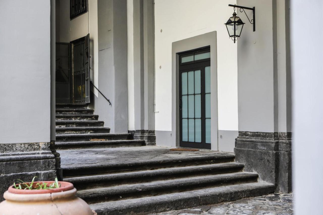 Il Loggiato By Wonderful Italy Apartment Naples Luaran gambar