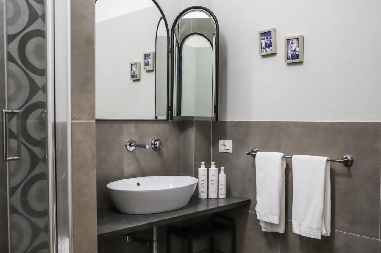 Il Loggiato By Wonderful Italy Apartment Naples Luaran gambar